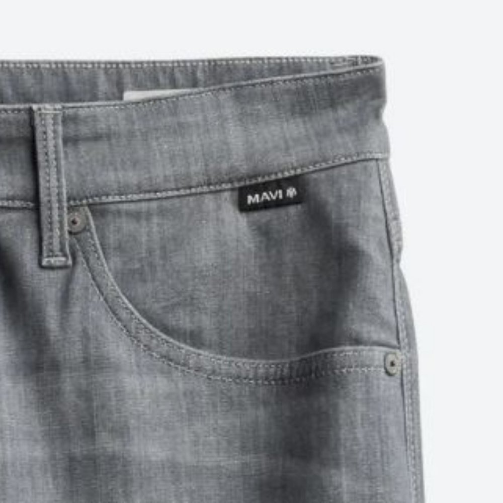 Zach Straight Fit Williamsburg Stretch Jeans